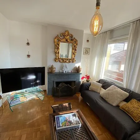 Διαμέρισμα Rue *